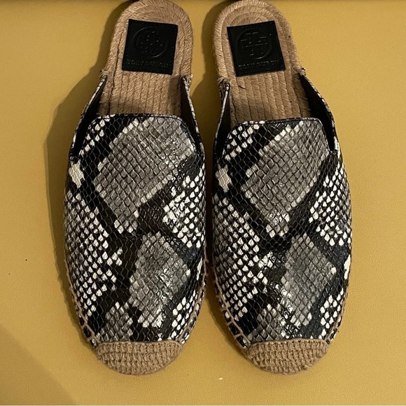 Tory Burch Max Snake-Print Espadrille Mule - Picture 2 of 8